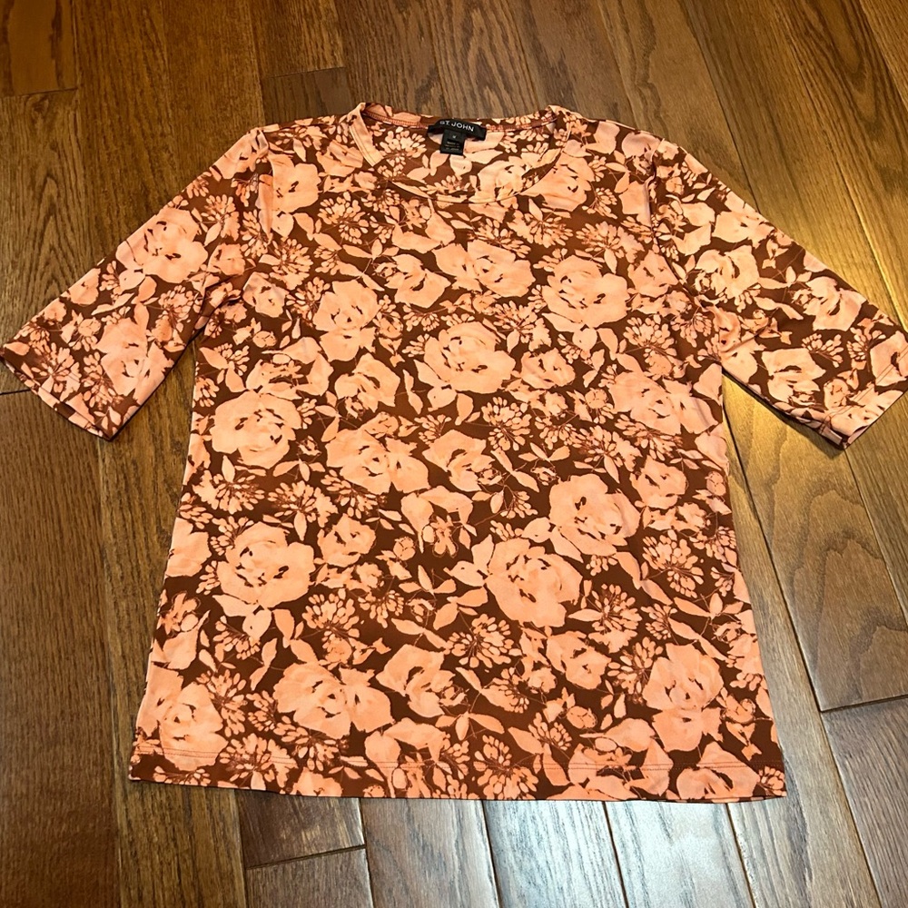 St. John Floral Short Sleeve Top in Brown and Pink